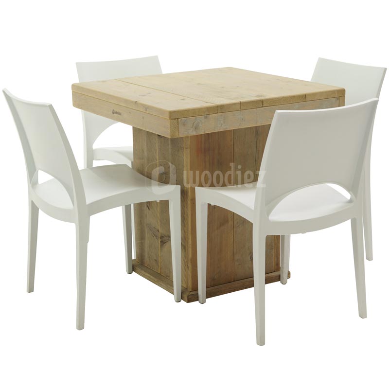 Steigerhout tafel vierkant met witte stoelen