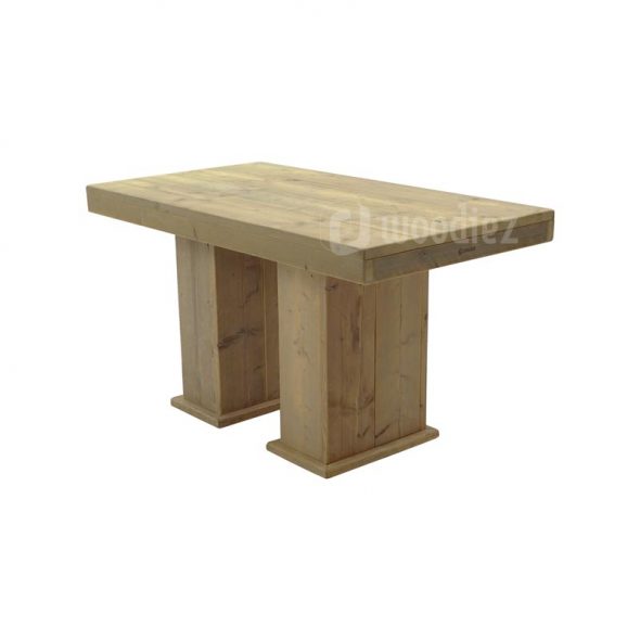 Robuuste tafel van steigerhout met blokpoten