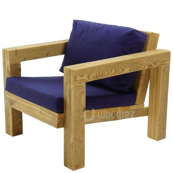 Steigerhouten design loungestoel met kussens huren