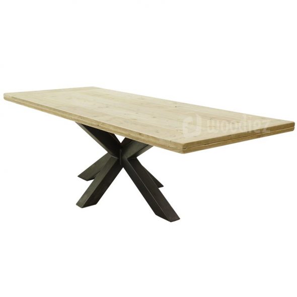 Industriële tafel met spinpoot van staal en steigerhouten tafelblad met horizontale plank